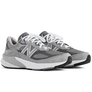 New Balance Men's Gray and White Sneakers